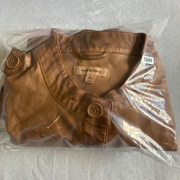 Max studio women’s faux Leather jacket - Picture 8 of 8